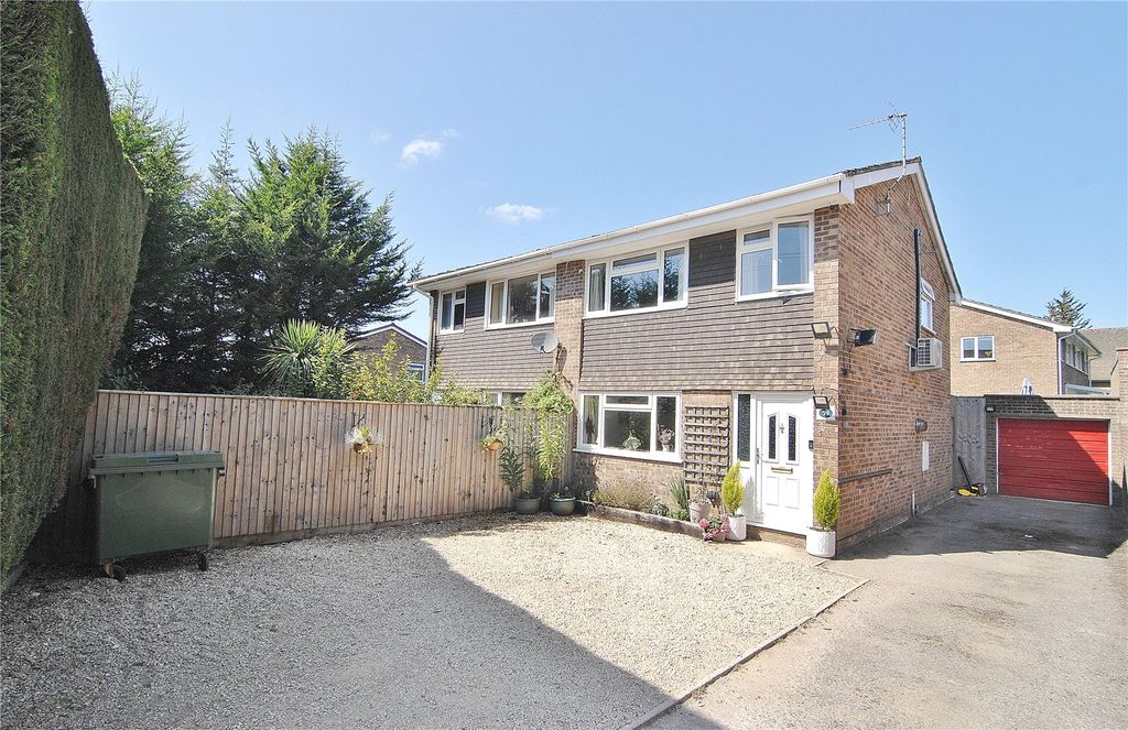 Property photo 1 of 22 Picture No. 09