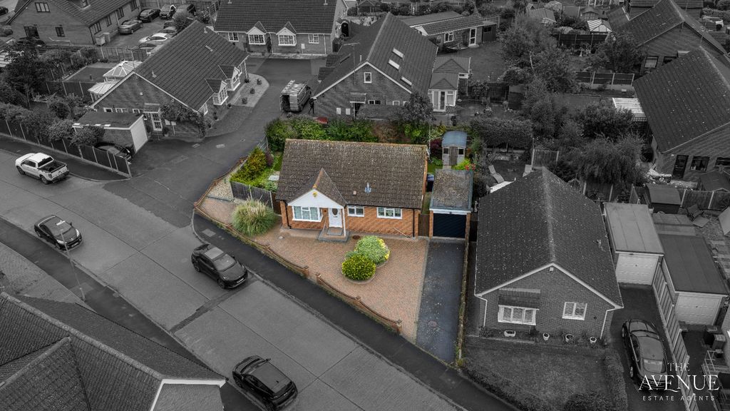 Property photo 1 of 12 5216592