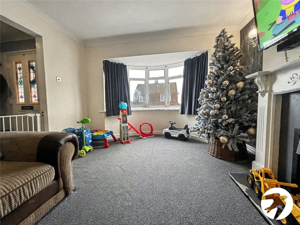 Property photo 3 of 10 Picture No. 03