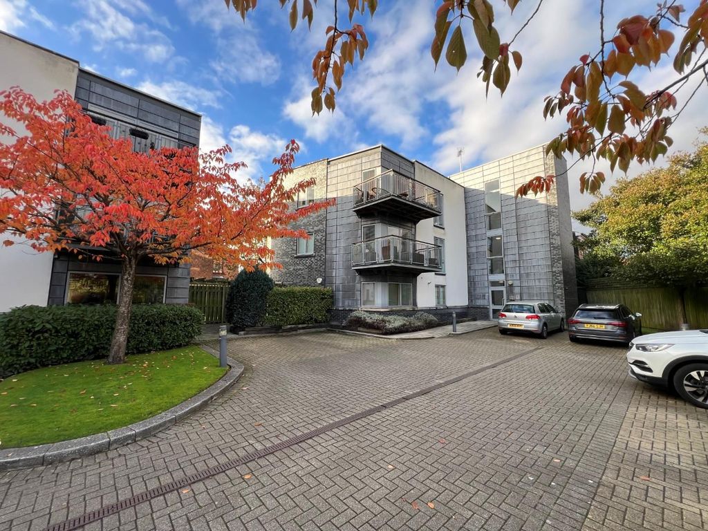 Property photo 2 of 24