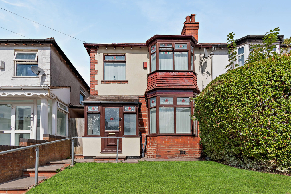 Property photo 1 of 12