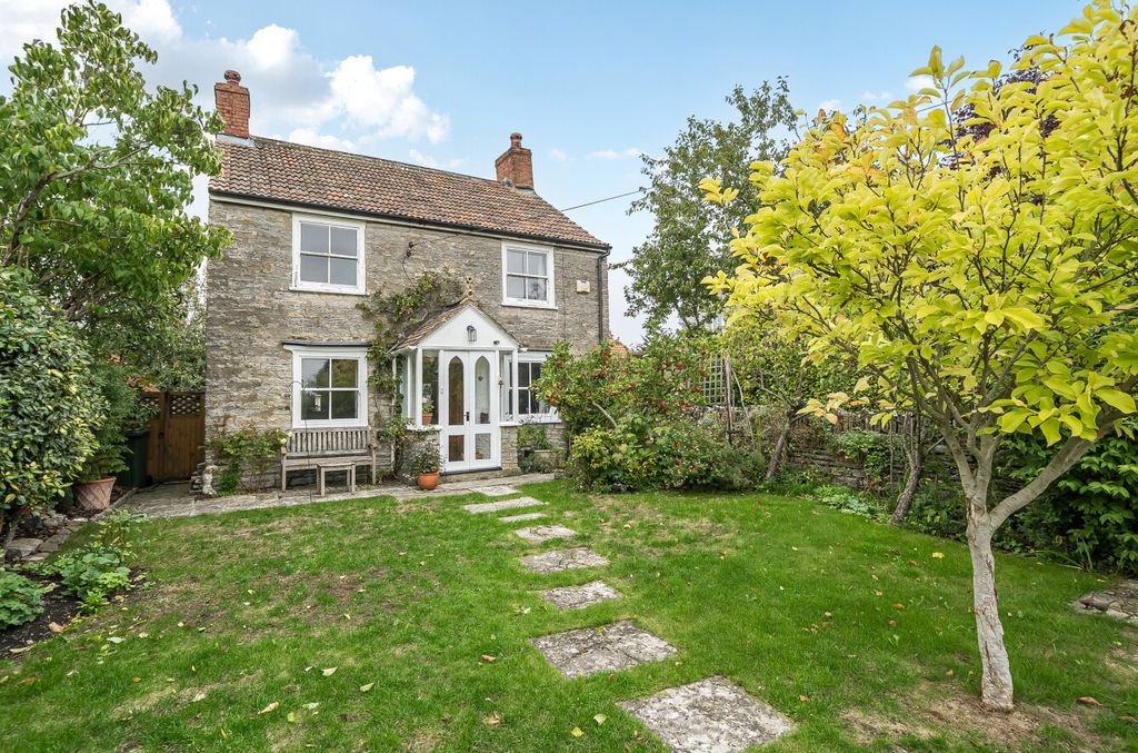 Property photo 1 of 22 1356480-1-68Cbe82...