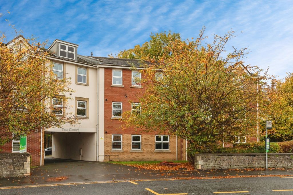 Property photo 1 of 12 Photo