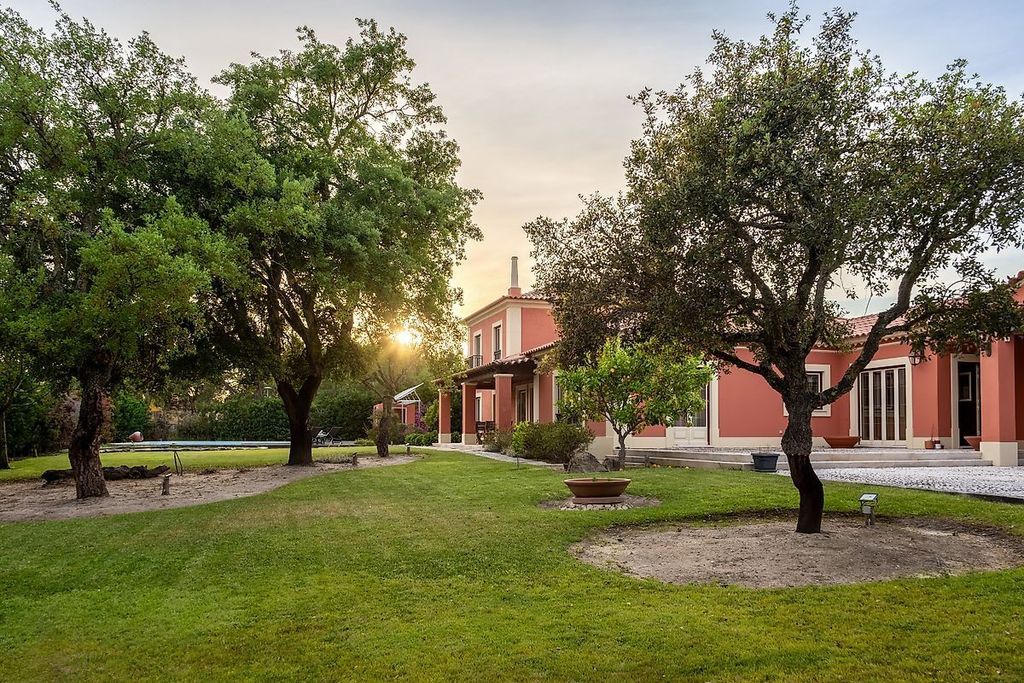 Property photo 3 of 27