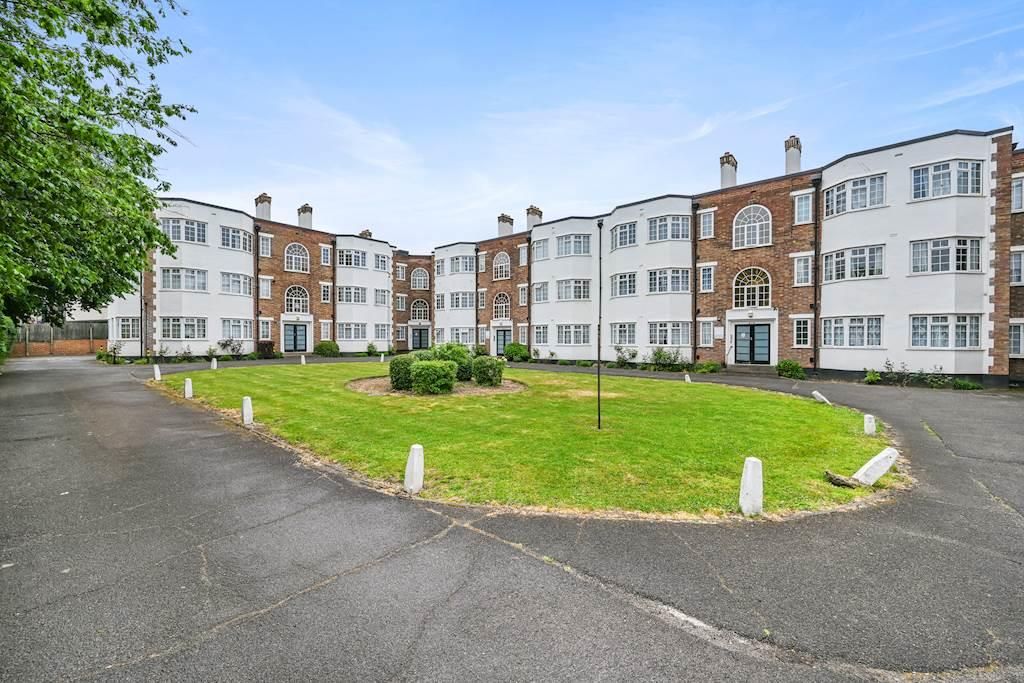 Property photo 1 of 11 03-7d8Dgcpmsc - 19 Barons Court - Exteriro 2 - Ori