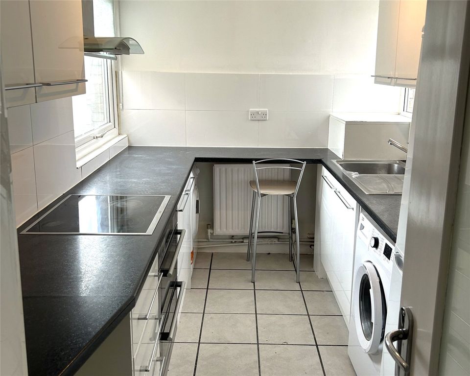 Property photo 2 of 10 Picture No. 40