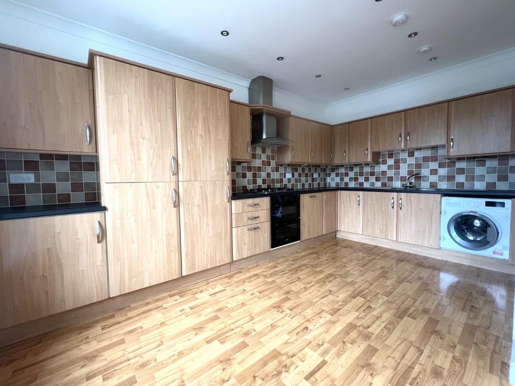 Property photo 2 of 8 Img_0474.Jpg