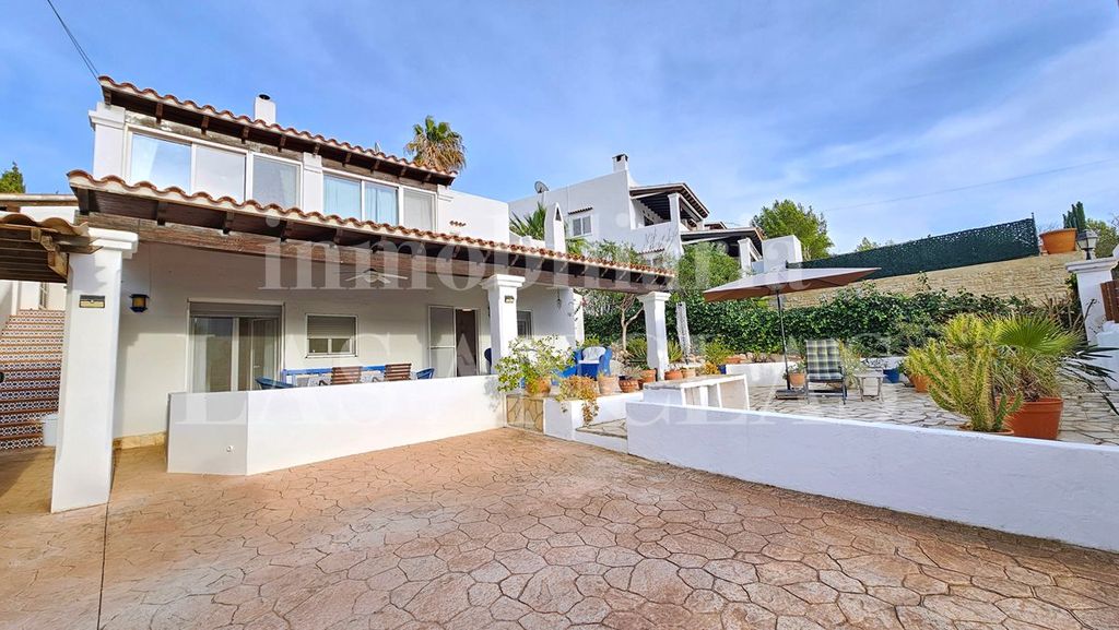 Property photo 2 of 10