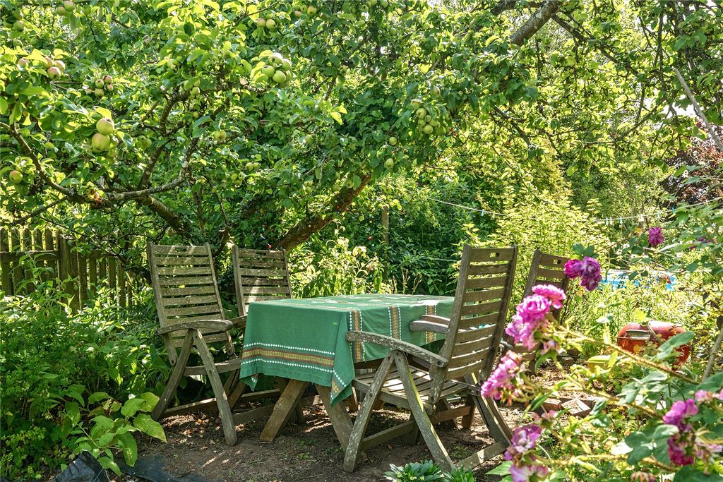 Property photo 2 of 22 Picture No. 05