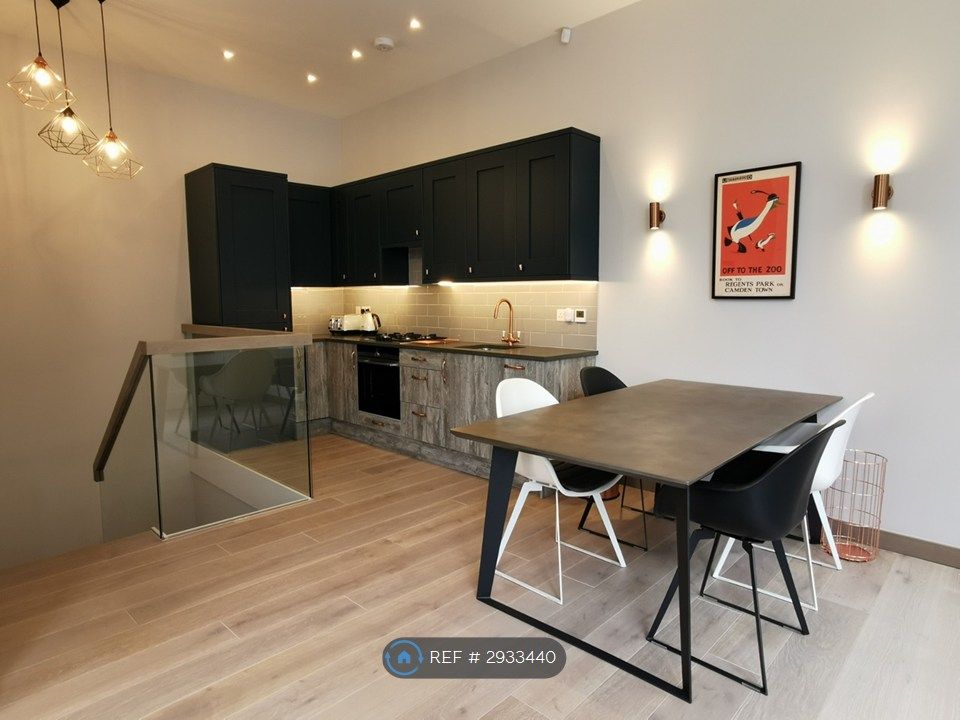 Property photo 3 of 15 Kitchen / Diner