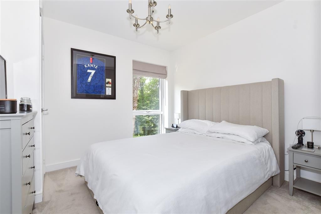 Property photo 1 of 13 Bedroom