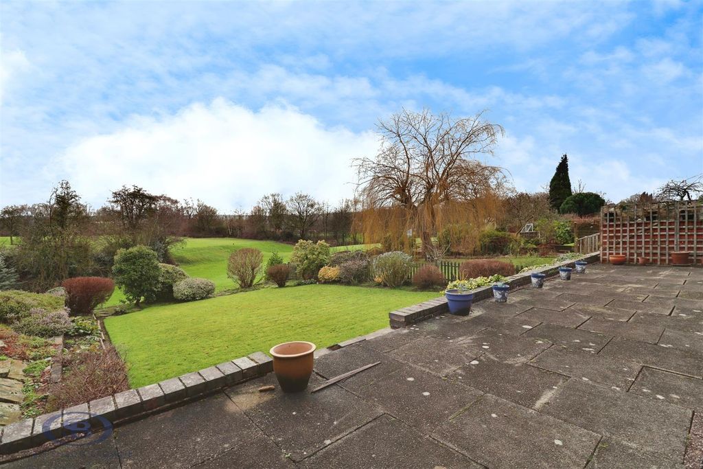 Property photo 2 of 22