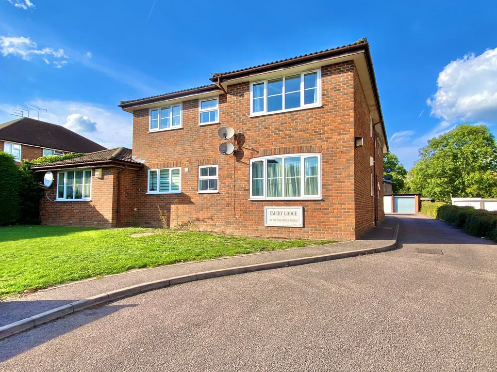 Property photo 1 of 10