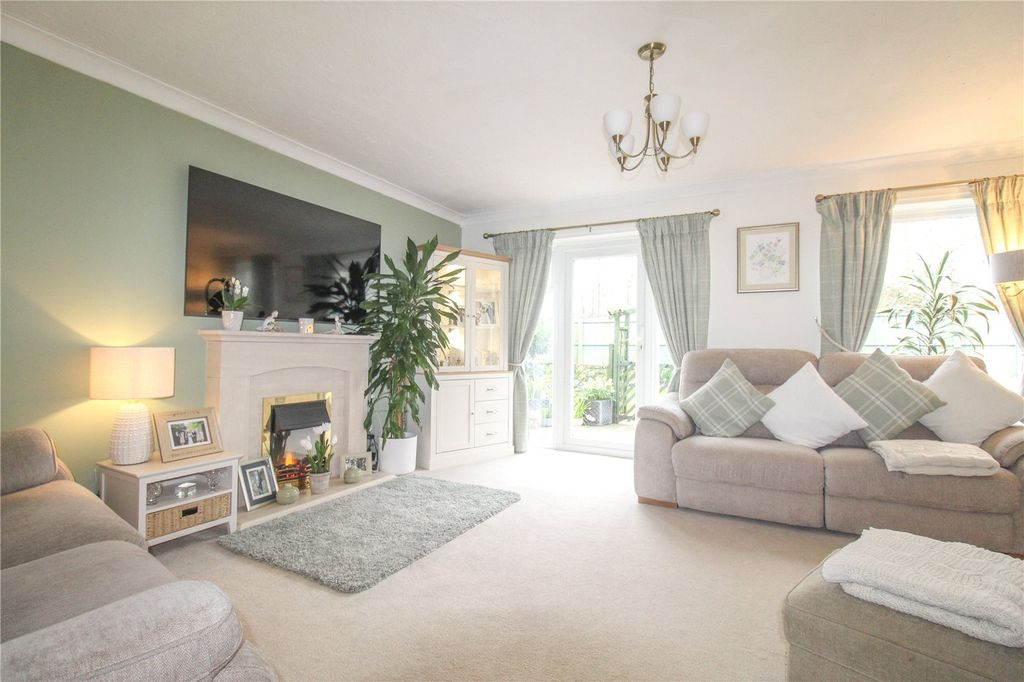 Property photo 3 of 18 Picture No. 12