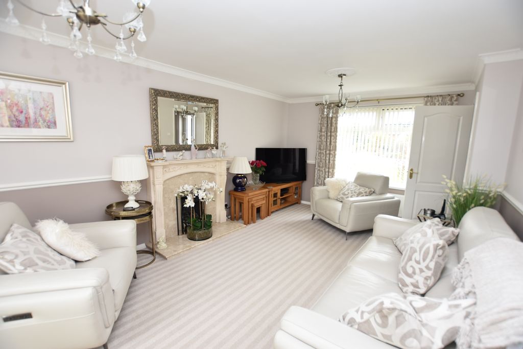 Property photo 3 of 23