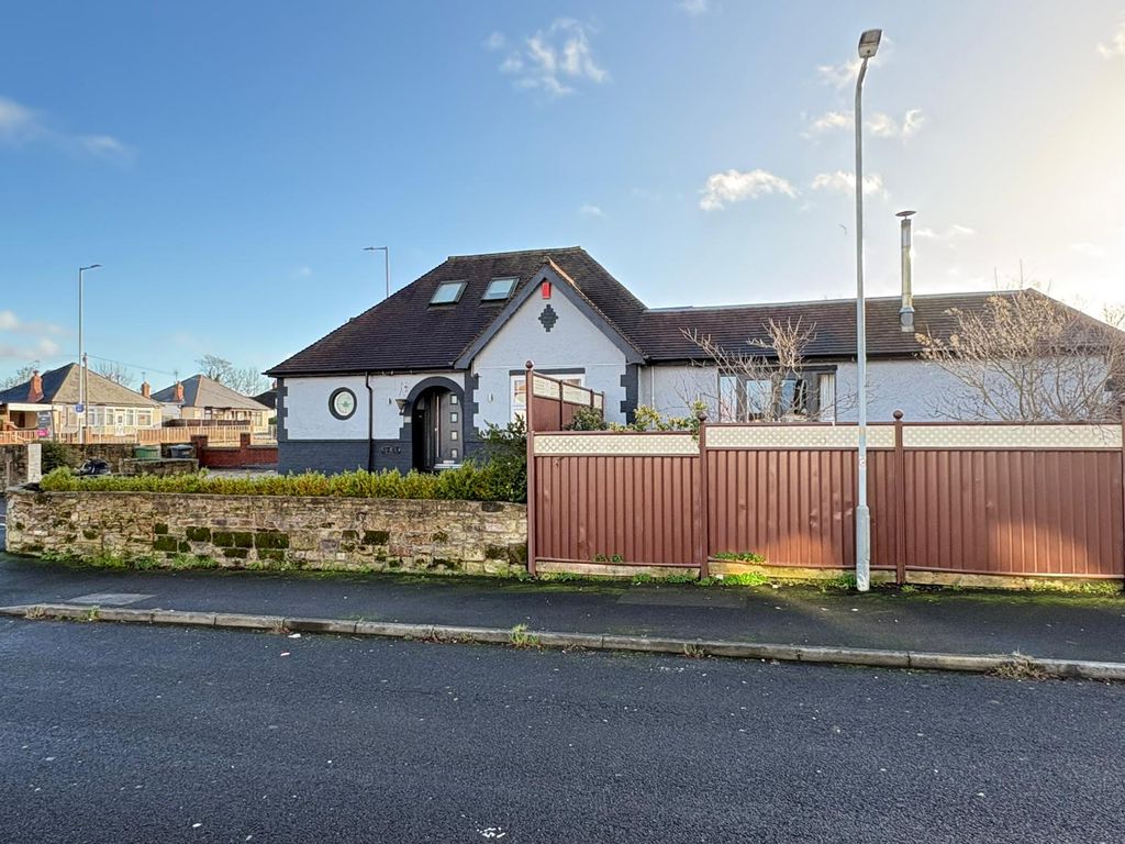 Property photo 3 of 31