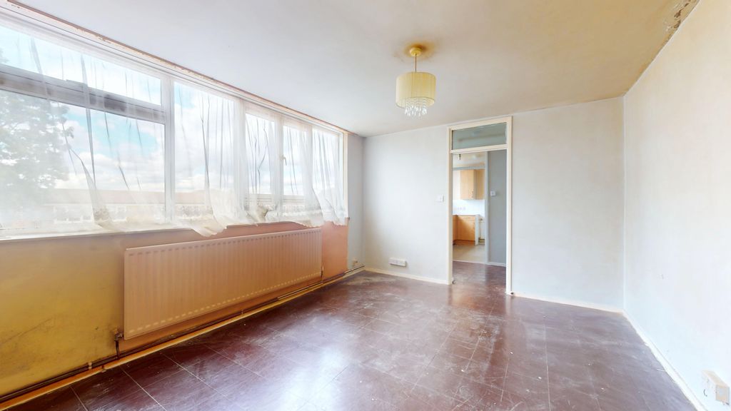 Property photo 3 of 19 6 Peabody Hill, Tulse Hill, London, Se21 8Ld
