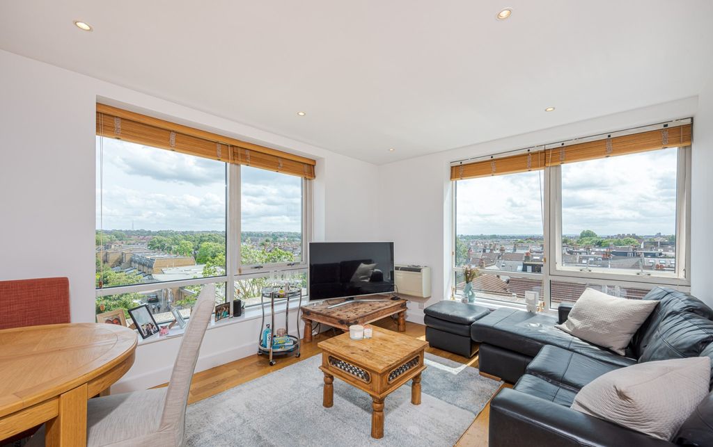 Property photo 1 of 10