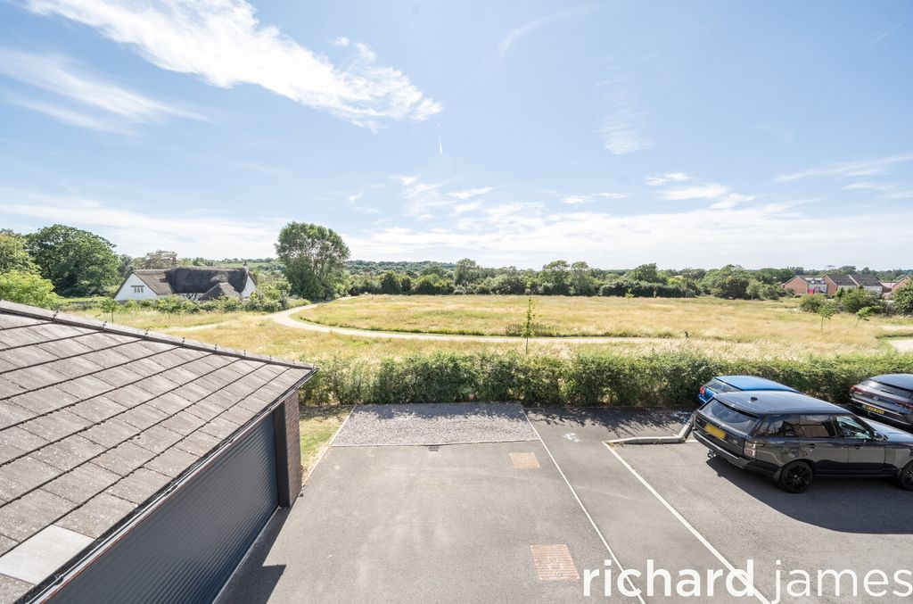 Property photo 3 of 20 8270283718054d2Bac37242Aef0706B4