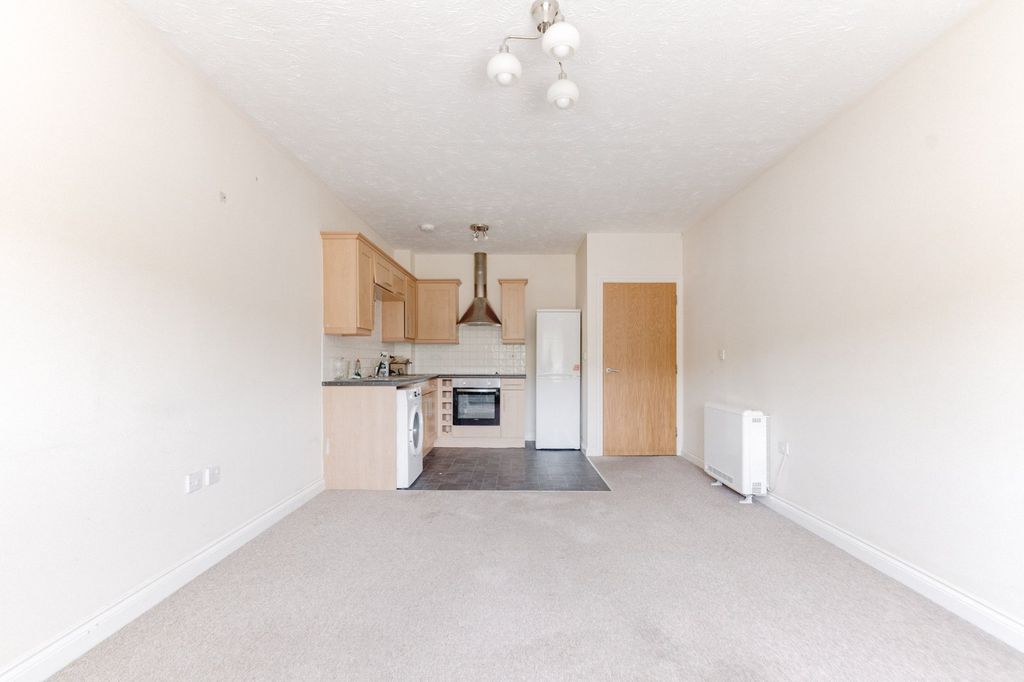 Property photo 3 of 8 Picture No. 07