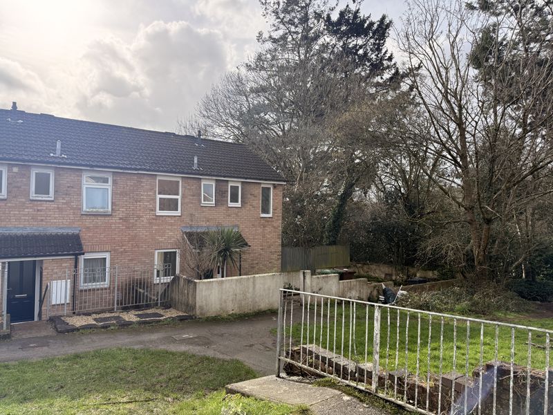 Property photo 1 of 16 Photo 12