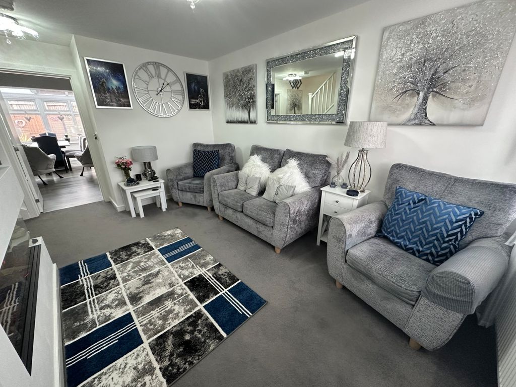 Property photo 2 of 15 Picture No. 29