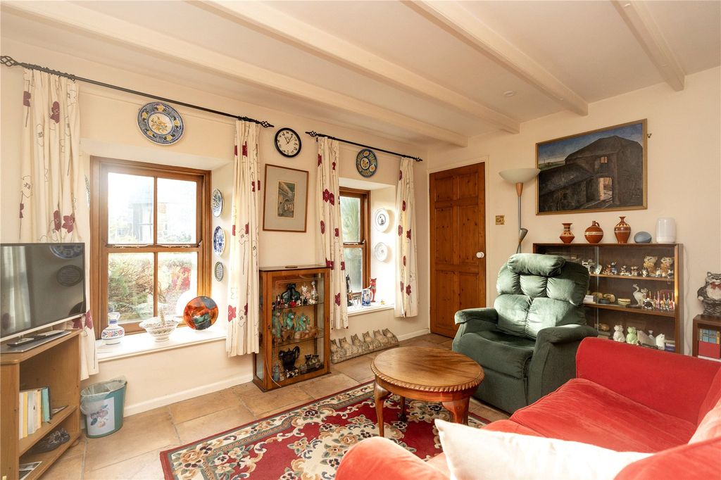 Property photo 2 of 17 Picture No. 05