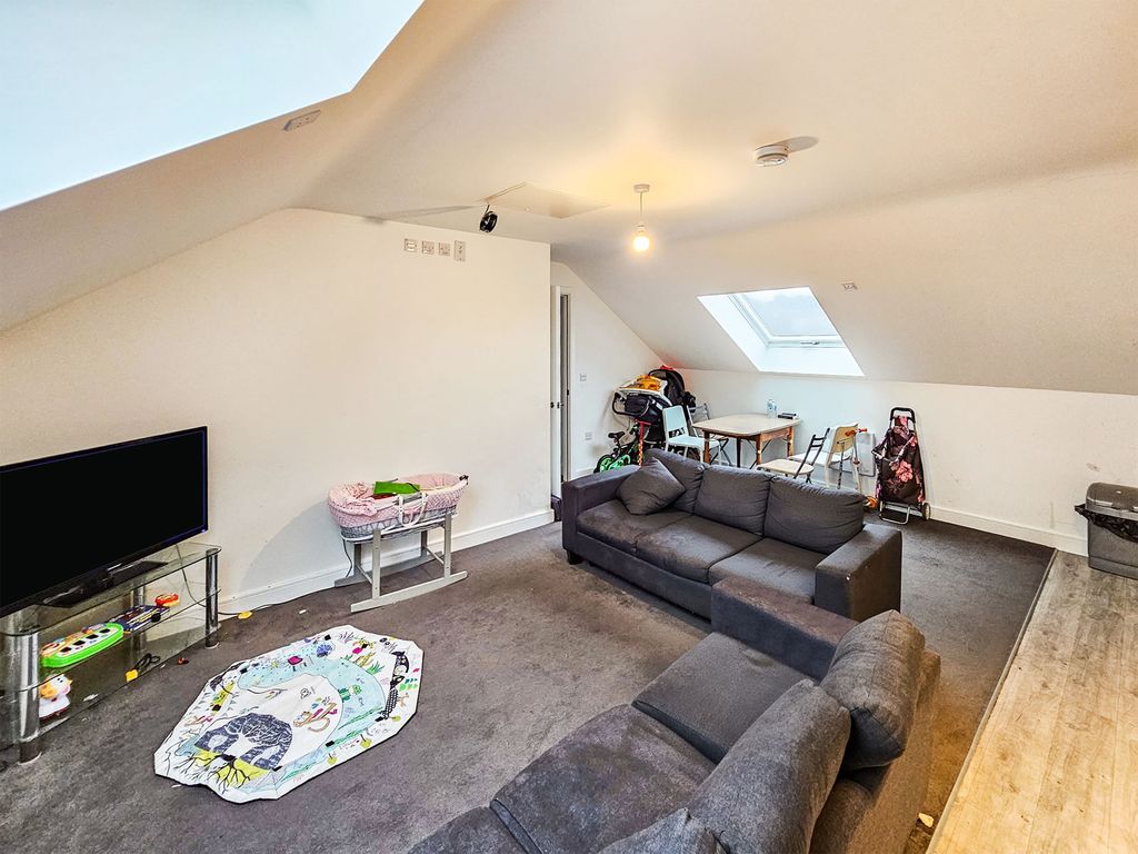 Property photo 2 of 11 Westbridge9387475501-12-2025__15-09-55_K.Ucjyo.Jpg