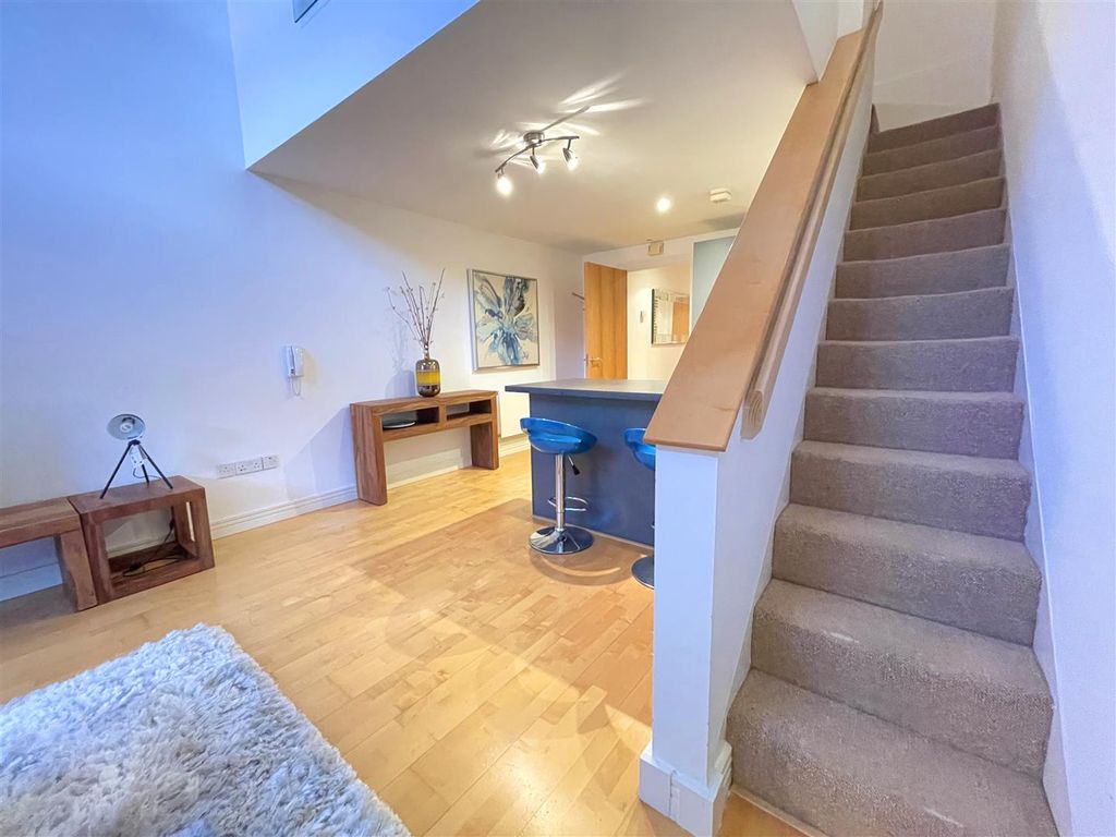 Property photo 1 of 9 Img_8167.Jpg