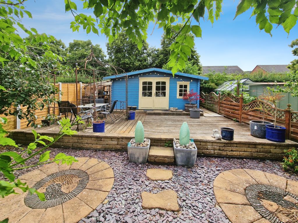 Property photo 3 of 16 09d4Eb2B-1000047025