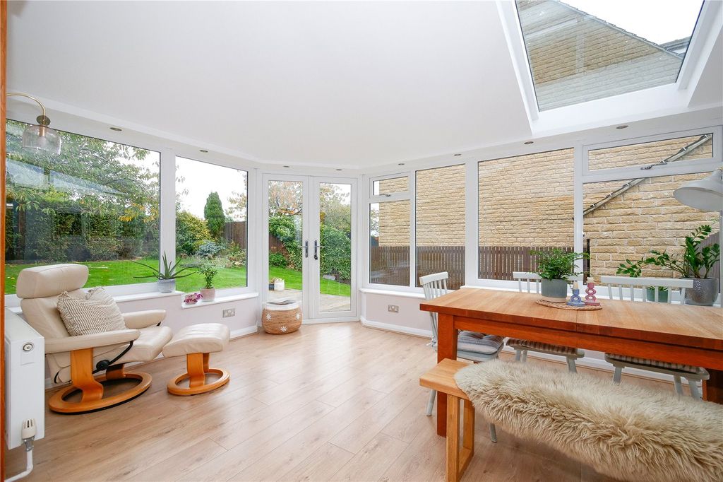 Property photo 3 of 29 Picture No. 02