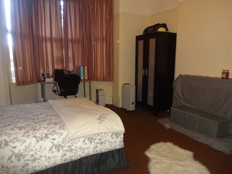 Property photo 2 of 7 Photo 1