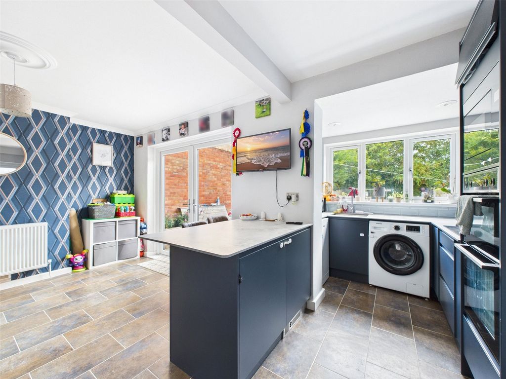 Property photo 2 of 16 Picture No. 22