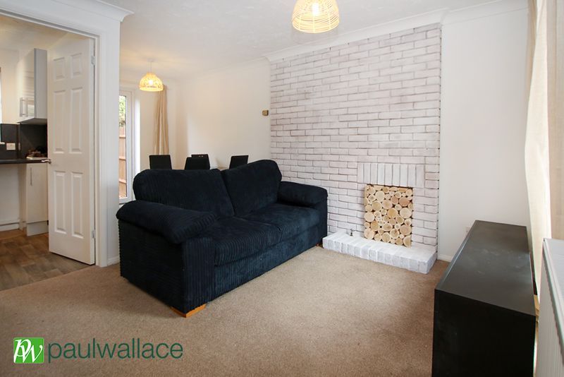 Property photo 3 of 7 Lounge