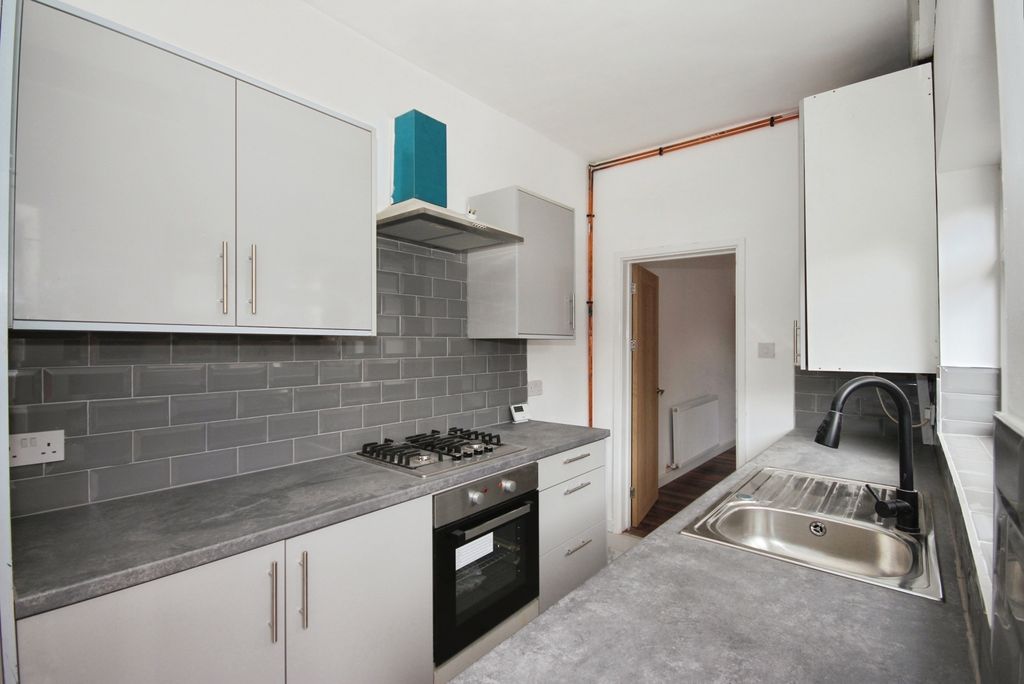 Property photo 3 of 15 Pbox-Img.Jpg