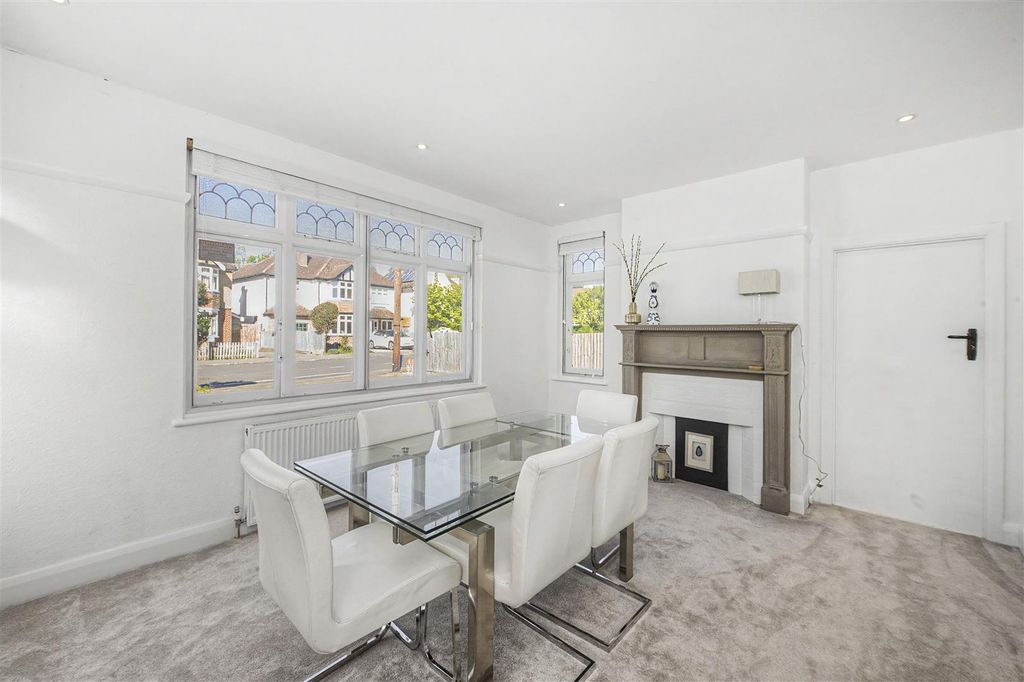 Property photo 3 of 10 6-Churchill-Road-06.Jpg
