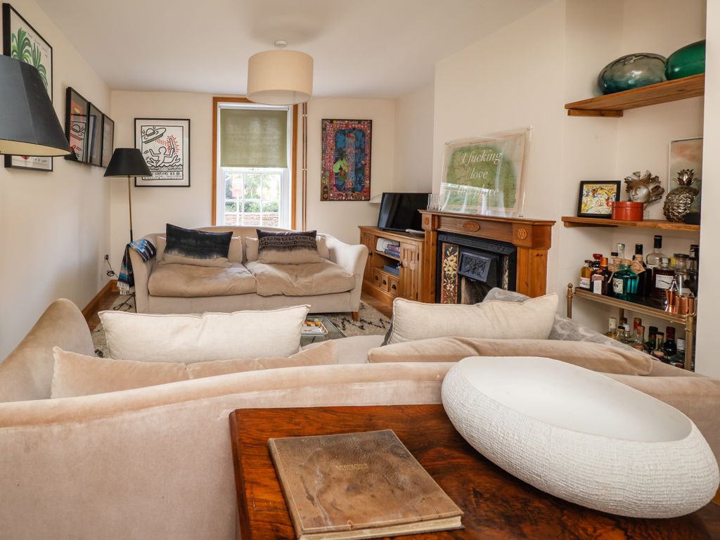 Property photo 3 of 24 Theoldbakehouse-39