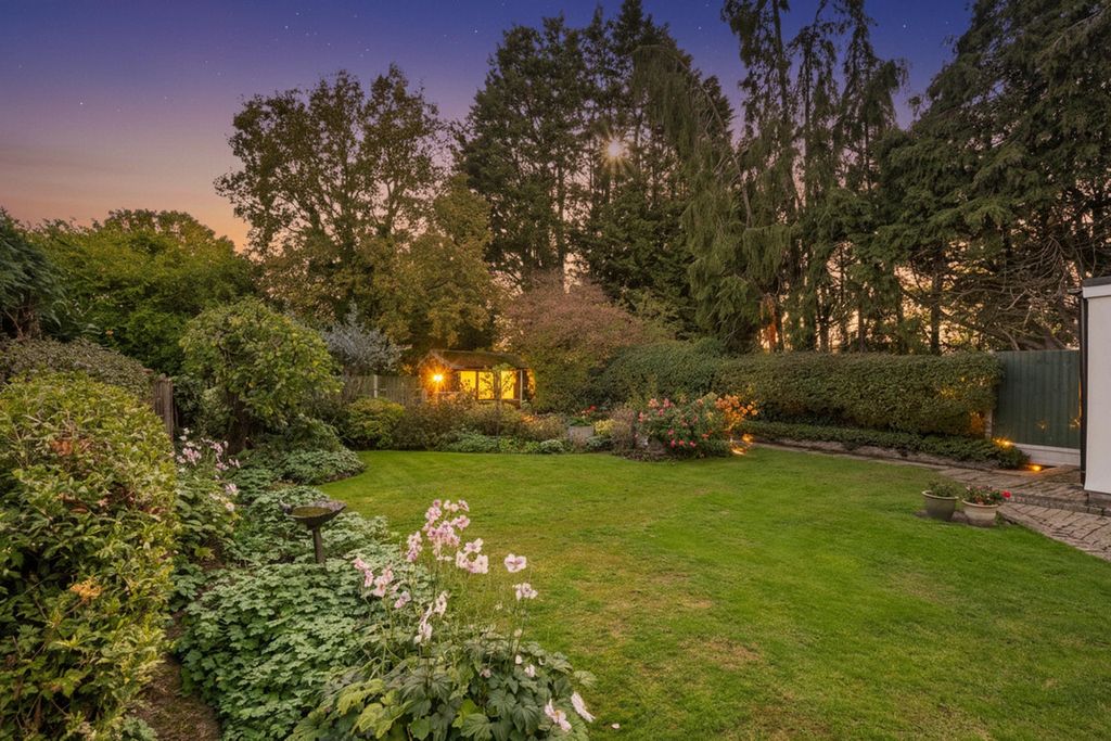 Property photo 2 of 21