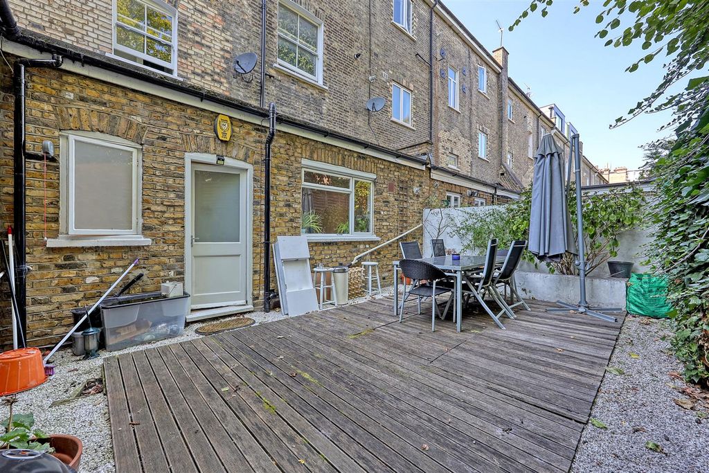 Property photo 2 of 16 2