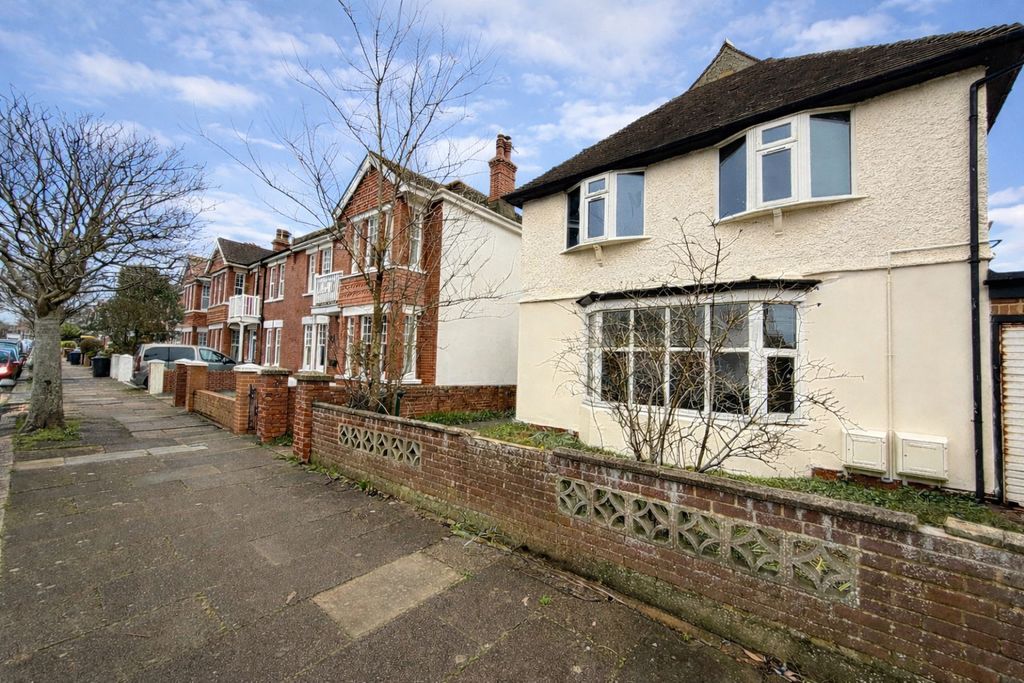 Property photo 1 of 6