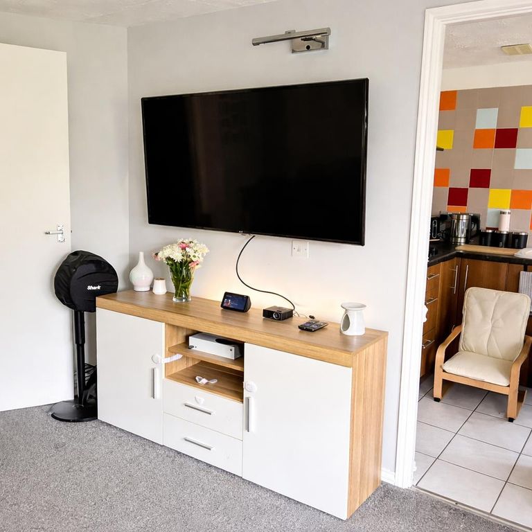 Property photo 2 of 11 Living Room 2.Png