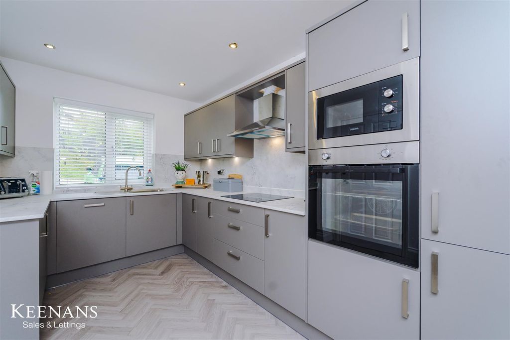 Property photo 3 of 29 3.Jpg