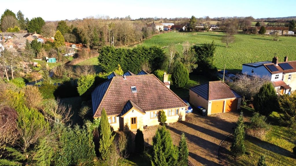 Property photo 3 of 26 9F7Fe4F1-552d-4A53-8ce7-46Ea0F9205E1.Jpg