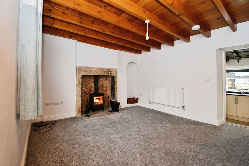 Property photo 2 of 9 Pbox-Img.Jpg