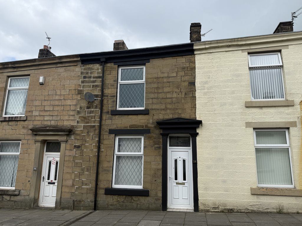 Property photo 1 of 8