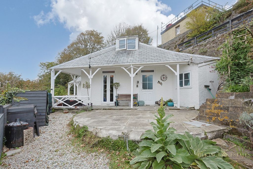 Property photo 3 of 33 4591014