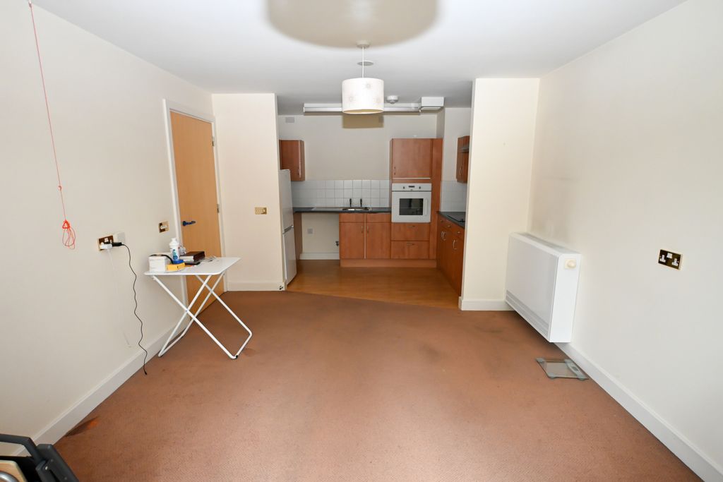 Property photo 2 of 12 Picture No. 10