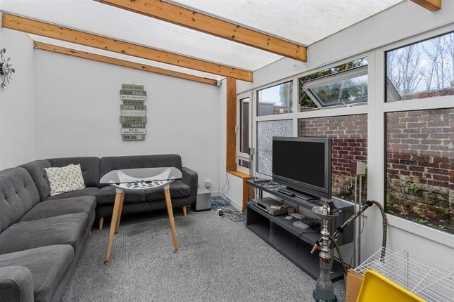 Property photo 3 of 6 Basement Lounge