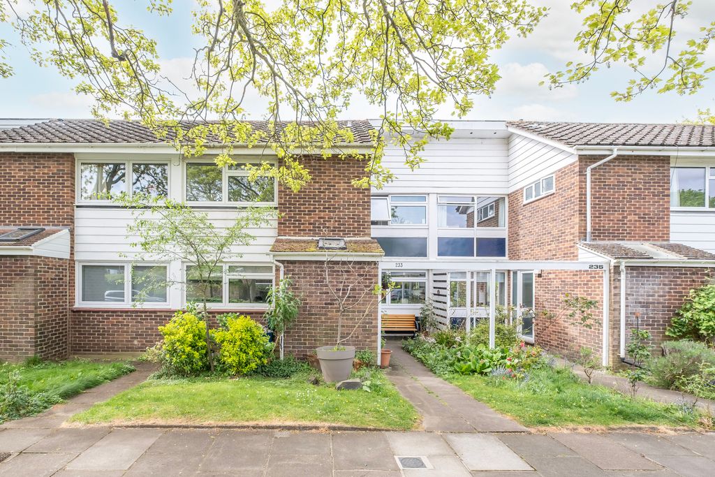 Property photo 2 of 16