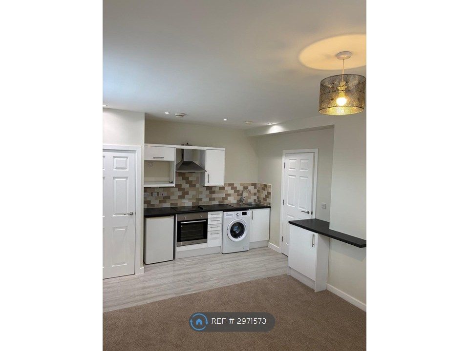 Property photo 1 of 8 Open Plan Kitchen